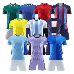 Tous les clubs de football Jersey 2024 2025 Tableaux de football de l'équipe nationale Men Kit Kit Full Set Home Away Soccer Jersey