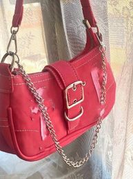 All-match Cross Iron Chain Hot Girl onderarmtas Rose Red Motorcycle Sweet Pittige Messenger Bags voor dames