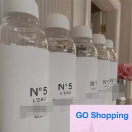 Bouteilles d'eau d'usine No.5 assorties avec tout, modèle limité, petit parfum, tasse décontractée, bouteille d'eau en verre blanc, bouilloire No.5