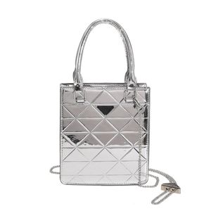 Petit sac miroir de style occidental assorti avec tout, nouveau sac messager tendance pour femmes 2022, cuir verni brillant diamant épaule unique 282o