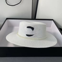 All-math Français Élégant Vintage Perle Haut-de-forme Étiquette En Cuir Mode Féminine Tendance Élégant Plat Top Pare-Soleil Niche Chapeau De Paille Mode