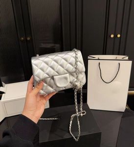 All Silver Shiny Leather Dames Designer Sac à bandoulière Classic Classic Twee Silver Ball Alivable Chain Adjustable Mandteted Diamond Luxury Wallet Cross Body Handsbag 20x14cm