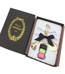 Alloy Gold plaqué France Laduree Macaroon Macaron Effiel Tower Keychain Fashion Keyring Key Chain Chain Sac accessoires de mode W 4293299