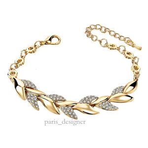 Legering ingelegd met diamanten modieuze sieraden blad armband vrouwelijke achternaam gouden accessoire blad armband 42 806