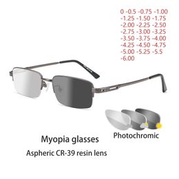 Aleación Pochromic Myopia Eyeglasses Mujeres Hombres Gafas graduadas Gafas -0.5 -0.75 -1 -1.25 -1.5 -2 -2.5 To -6 240201