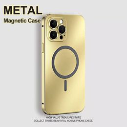Funda magnética con marco de Metal de aluminio para iPhone, cubierta trasera de PC con carga inalámbrica Magsafe para iPhone 14, 13, 12, 15 Pro Max Plus