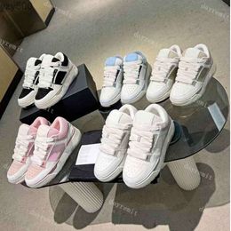 Am Designer Sneakers Ma 1 Casual Shoes ma2 Leather Sneaker Men Femmes Femmes Blanc Blancs Chaussures Plateforme de mode Trainers avec boîte Aej9