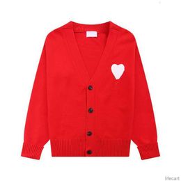 AM I Sweater Cardigan Designer AMIParis Knit Hommes Femmes Frence Sweat à capuche Jumper Big Coeur Heart Love Jacquard 2024 Printemps Casual Streetwear AMIs A81J