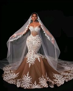 Amazing African Nigeria Robes de mariée sirène applications en dentelle en perles à manches longues
