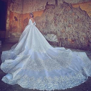 Geweldige applicaties kralen bruidsjurk Saoedi-Arabië fabulous off shoudler lange mouw prinses bruidsjurk Dubai A-lijn tule trouwjurk