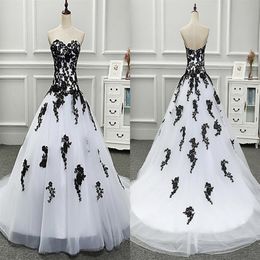 Verbazingwekkende Zwart-witte Prinses Trouwjurken Bruidsjurken Lieverd Real Po Applique Kant Backless Receptie Dress248K