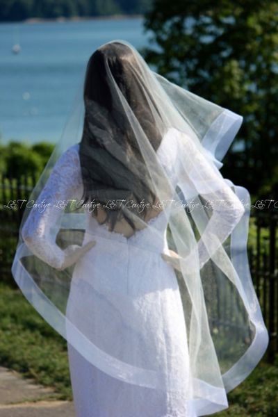 Increíble Moda Elegante Diseñador Mejor Venta Barato Romántico Blanco Marfil Cinta Borde Velos Mantilla Velo Nupcial Cabeza Piezas Dedo