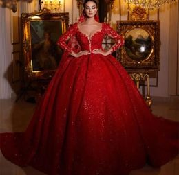 Increíbles vestidos de novia de encaje de dubai rojo en cuello cuello brillante beads brillantes mujeres vestidos de novia árabe mangas largas matrimonios matrimonio