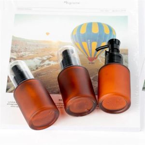 Bouteille en verre ambré portable Lotion vaporisateur pompe conteneur vide rechargeable voyage cosmétique crème shampooing bouteilles en gros