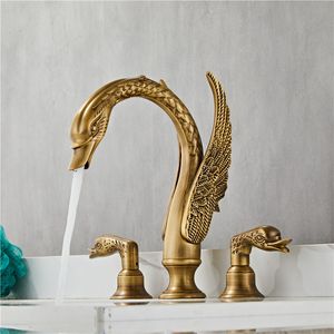 American Art Toiletgootsteen PVD ti-Goud 3 Gaten 8 