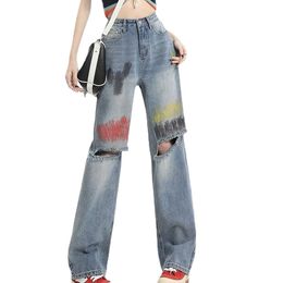 Jeans invecchiati graffiti americani di High Street per ragazze piccanti per il nuovo design estivo da donna 2023, pantaloni a gamba dritta a gamba larga alla moda