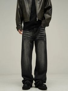Jeans américain Male Chine-Chic Design Sense Small Crowd High Street Ruffian Handsome High Class Pants Lovers Streetwear 240321