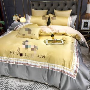 Juego de cuatro piezas de cama de lujo ligera americana, sábanas bordadas de alta calidad, ropa de cama de estilo nórdico, juegos de cama de diseñador