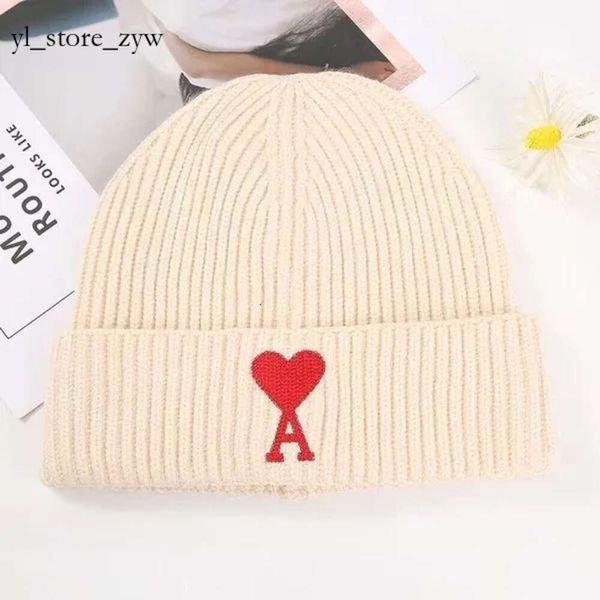 Ami Designer Warm Men'sami Hats Gorro de lana tejido para damas Gorro de invierno para mujer Gorro de zorro blanco Gorro de punto para el frío Parejas Gorros para el frío de esquí Marca de tendencia de moda Amirs 6712