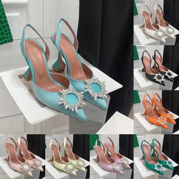 Amina Muaddi Dr Chaussures Sandales Satin Posties de Bowtie Pumps Crystal-Sunfr High Heed Coed10cm Femme de luxe de fête de luxe Mariage SH G9VM #