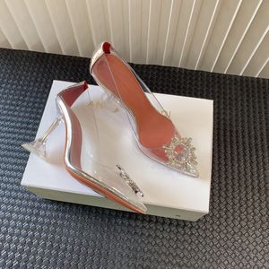 Amina Muaddi Geklede Schoenen Pumps Hoge Hakken Sexy Sandalen Fabrieksschoenen Luxe Saeda Kristallen Band Satijn Suède Leer Bruiloft Dames met doos