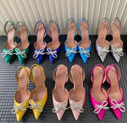 Amina Muaddi Dress Shoes Sandalen Satin Pointed Slingbacks Bowtie Pumps Crystal-Sunflower High Heeled Shoe7cm dames designer feest trouwschoenen met doos 8 cm