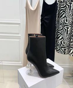 Amina Muaddi Fashion Season Chaussures Italie Giorgia Boots Boots cubic Plexi talons noirs en cuir authentique XUG6044293