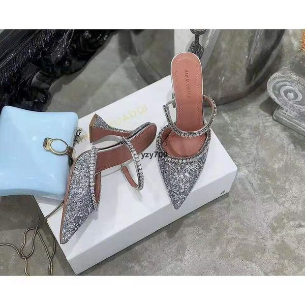 Amina Muaddi Venta perfecta Gilda Oficial Mejor calidad 95 mm Calidad Mujeres adornadas Glitter Mules Crystal High Heel Sexy Shoes Sandalias Udw