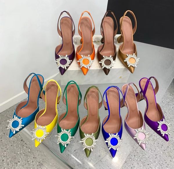 Amina Muaddi Sandales pour femmes Talons de créateur Satin pointu Slingbacks Bowties pompes Cristal fleur de soleil Chaussure à talons hauts de qualité supérieure 10 cm Femmes chaussures de mariage sexy