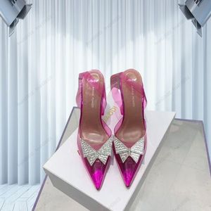 Amina Muaddi Womens Sandals en cuir Sole Designer High Heels 10cm Crystal papillon Décoration de chaîne de diamants Banquet Femmes Rosmered PVC Mariage sexy chaussure formelle
