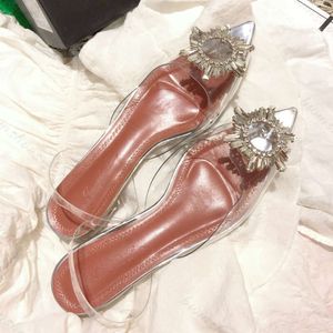 Amina muaddi2023 Lente/Zomer Amina Muaddi Diamonds Flower PVC Transparante Platte Sandalen Dames Mesh Rode Hoge Hakken Damesschoenen