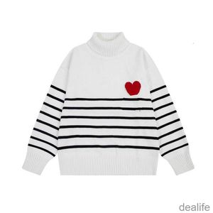 Amis Am i Paris Pull Amiparis Classique Noir Blanc Stripe Designer Tricoté Jumper Jacquard Love Heart Coeur Sweat Hommes Femmes Pull Col Roulé Wov4