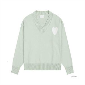 Amis Amisweater Mode Hommes Designer Amishirts Pull tricoté Brodé un coeur Couleur unie Amour col en V Manches longues Pull en tricot France R84p