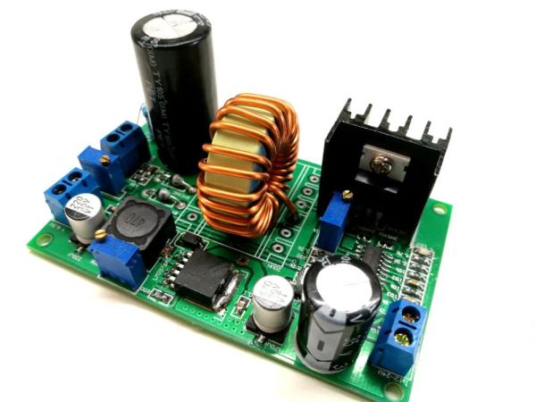 Amplificateur DC12V Boost Power Power Board Module de tension de pas DC12 à DC150V420V Réglage pour la carte de préamplificateur de tube