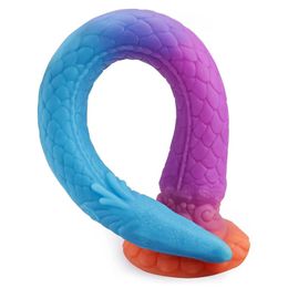 Jouets anaux Super Long Plug Lumineux Gode Coloré Glowin Dragon Godes pour Femmes Sexe Doux Buttplug avec Ventouse Fesses 231114