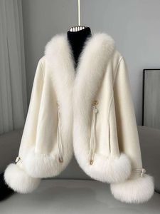Et Style élégant fourrure de renard herbe 2023 hiver nouveau duvet d'oie court pour femmes avec manteau en laine 659509