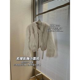 Et Style coréen à la mode en peau de mouton à lacets petit manteau de fourrure courte de renard parfumé pour les femmes 867426