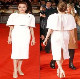 Angelina Jolie Shee Longueur Longueur Robes de bal avec Cape Jewel Neck Back Rabitons Robes de tapis rouge Courte Soirée formelle G4153298