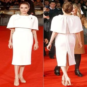 Angelina jolie schede knie lengte prom jurken met cape juweel nek rug split celebrity rode loper jurken korte formele avondjurken 2350