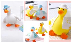 aniime pato pato de goma juguete de tortuga Juguete de pato Juguete de alegría para pellizcar Herramienta de descompresión de rebote lento para liberar Harina de pato Sombrero para apretar arco iris fidget pato poderoso juguete para niños