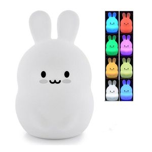 Animal LED luz de noche decoración del hogar Sensor táctil Control remoto 9 colores temporizador regulable lámpara de conejito de silicona recargable para niños regalo de bebé