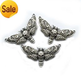 Animal Skull Head Moth Wing Charme Witchy Moon Hanger voor vrouwelijke sieradenaccessoires