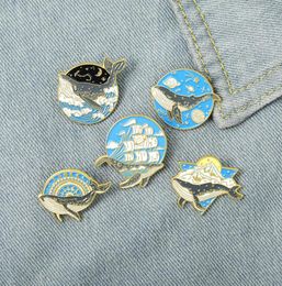 Animal Whale Sailboat Planet Pins Cowboy Pins Geométricos de luna Star Wave Accesorios Unisex Cartoon Cloth Bolsas Broches O2647323