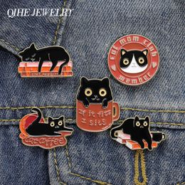 Animales café esmalte Pin negro gato Club personalizado mochila sombrero amigos accesorios gatito broche insignia solapa ropa joyería