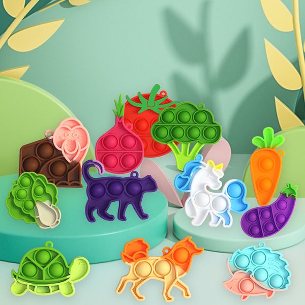 Animales Vegetales Fidget Juguetes Llavero Mini Colgante Llavero de Silicona Descompresión Juguete Para Niños Regalos