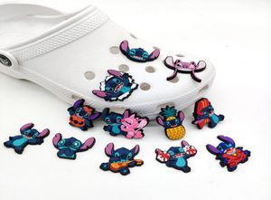 Charmes d'anime en gros souvenirs d'enfance jouets mignons elf cadeau drôle charmes de dessin animé accessoires de chaussures boucle de décoration en pvc charmes en caoutchouc souple expédition rapide 7770435