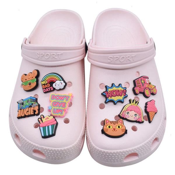 Anime encantos al por mayor recuerdos de la infancia linda princesa rosa helado floral gatos de dibujos animados accesorios de zapatos accesorios de decoración de pvc hebilla de goma suave