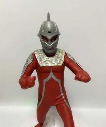 Manga anime 17cm anime x plus bracelet shf ultraman sept caractéristiques d'action de la série de poupées