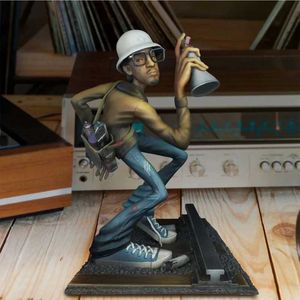 Anime Manga Nouvel Artiste Hip-hop Breakdance Hip-hop Résine Figurines Rap Star Sculptures Art Moderne Résine Artisanat Maison Décoration De Table Cadeaux J240308