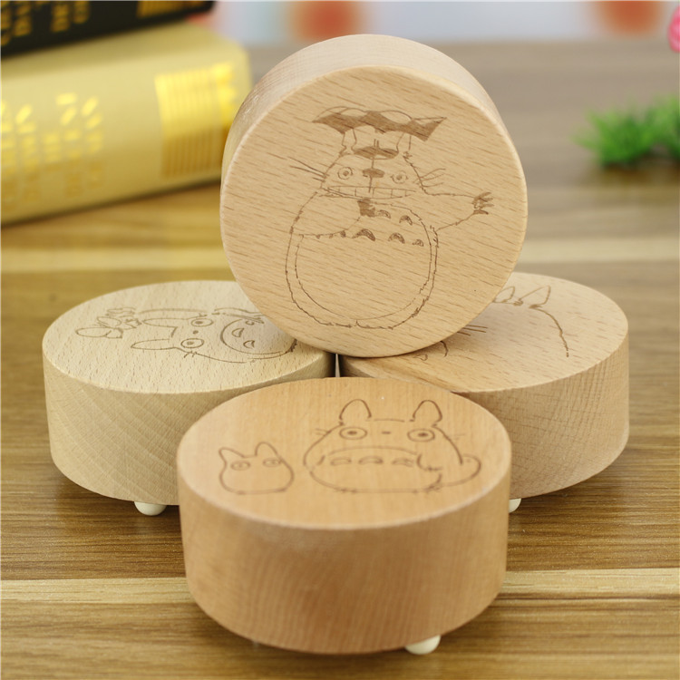 Anime Totoro Beech Clockwork Musical Box Creative Wood Crafts Personality Music Box